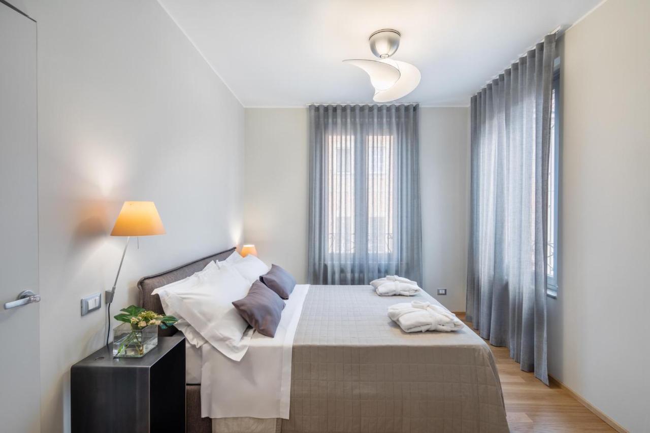 30Cavour luxury suites Pavie Extérieur photo