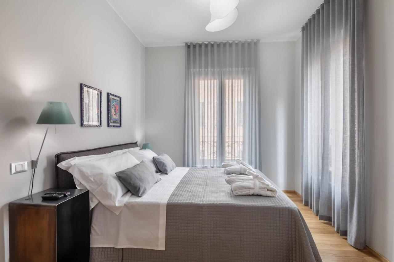 30Cavour luxury suites Pavie Extérieur photo