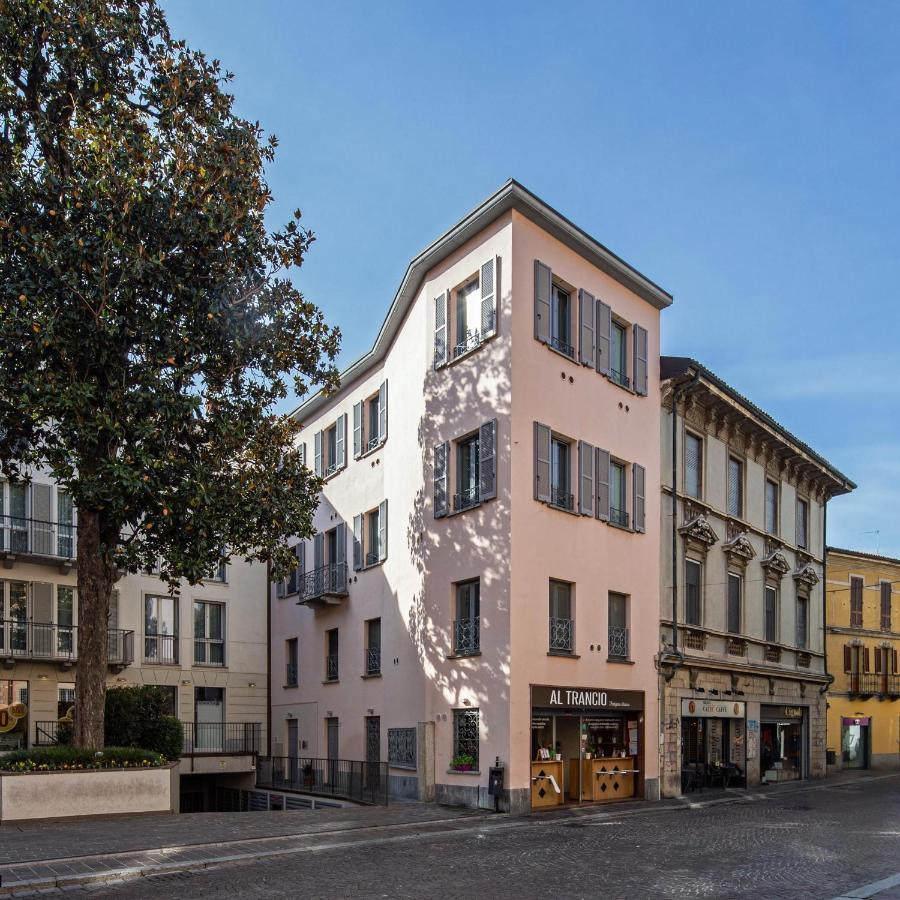 30Cavour luxury suites Pavie Extérieur photo