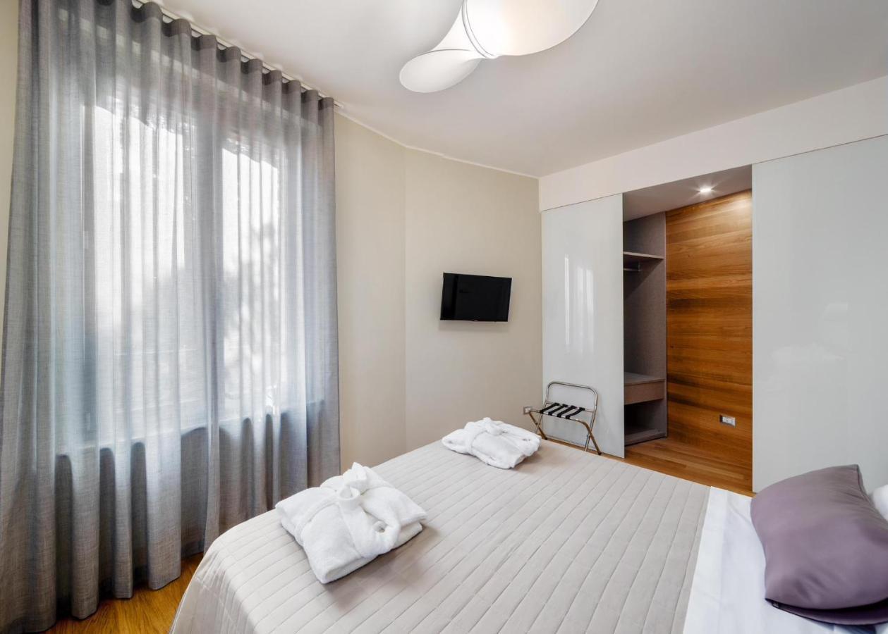 30Cavour luxury suites Pavie Extérieur photo